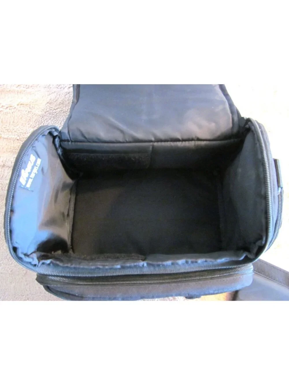Targus Black Camera Bag with Adjustable Detachable Strap Multiple Compartments